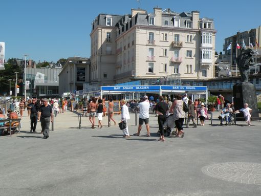  bar snack glacier, plage de l'Ecluse